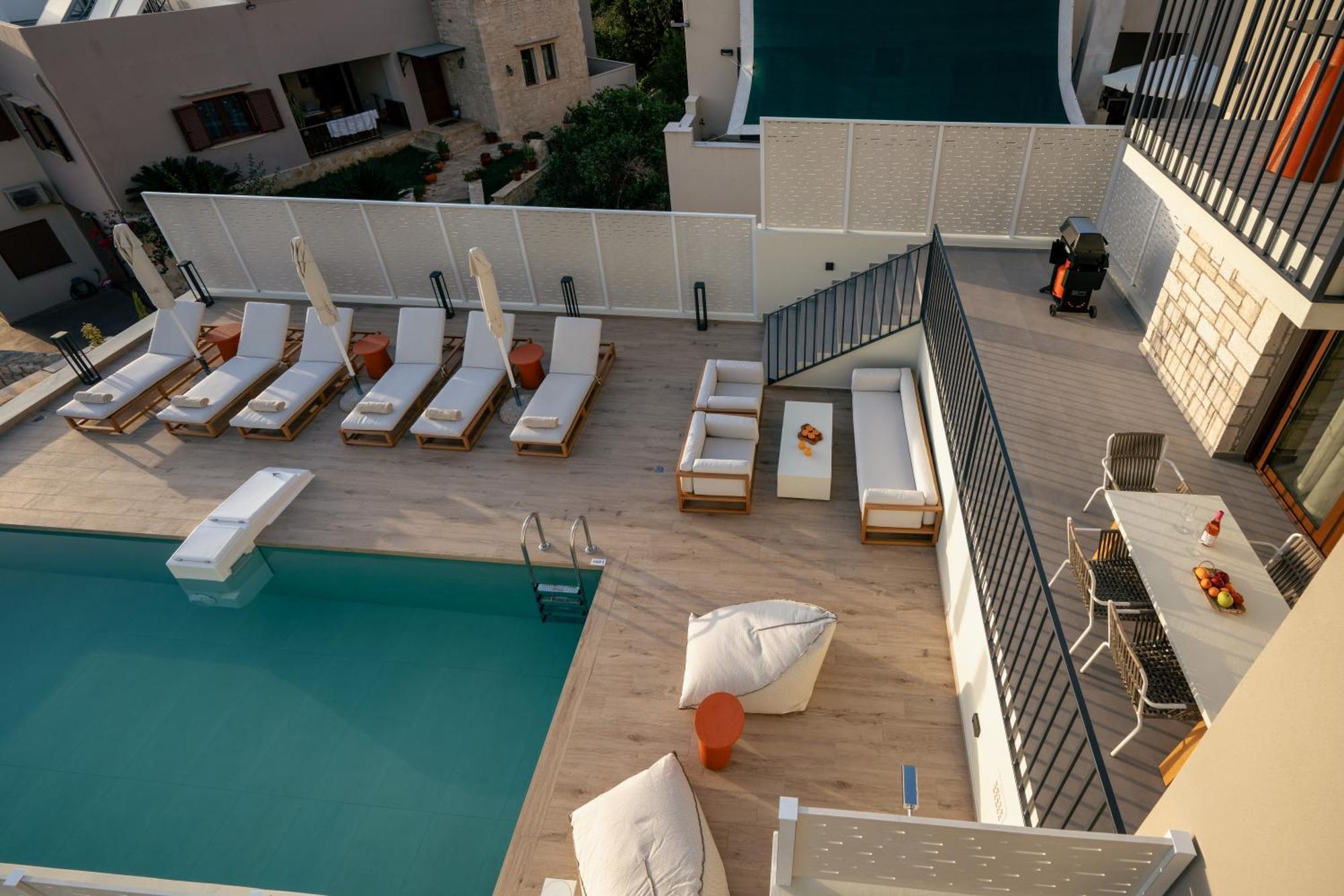 Villa Aesthete *