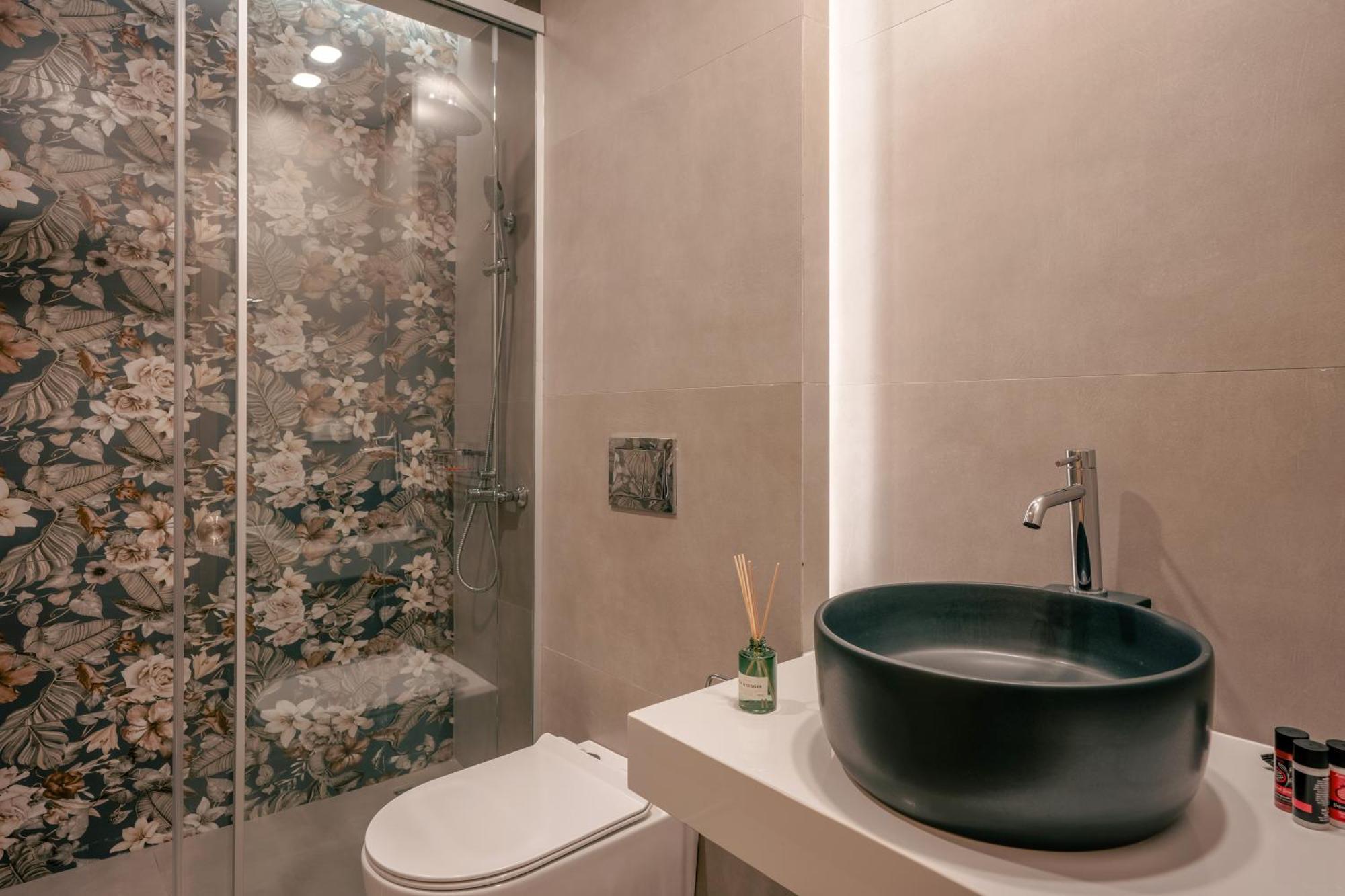 Aesthete Villa *